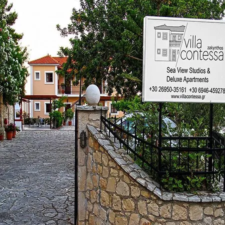 Contessa Apartmanhotel Vasilikí
