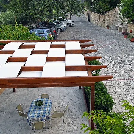 Contessa Aparthotel 3*