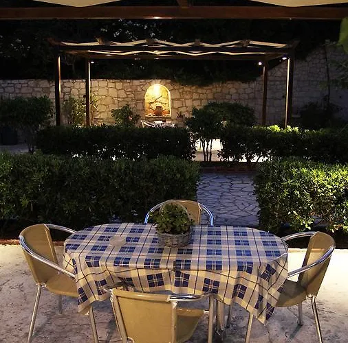 Contessa 4*