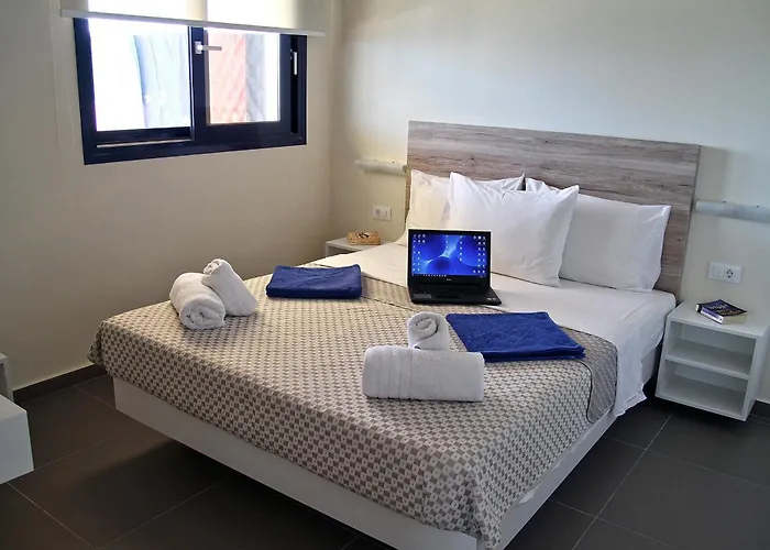Contessa 4*