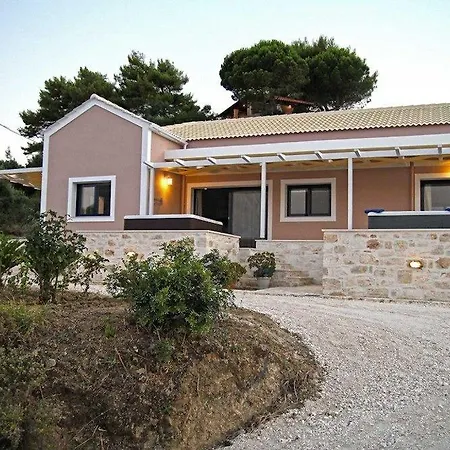 Contessa Aparthotel 4*